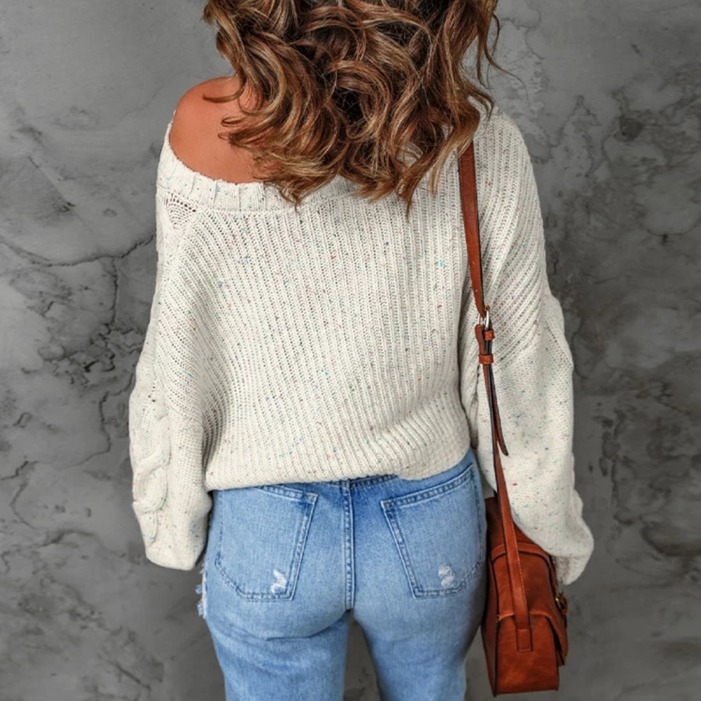 Pippidip Cream Cable Knit Sweater - Picture 4 of 12